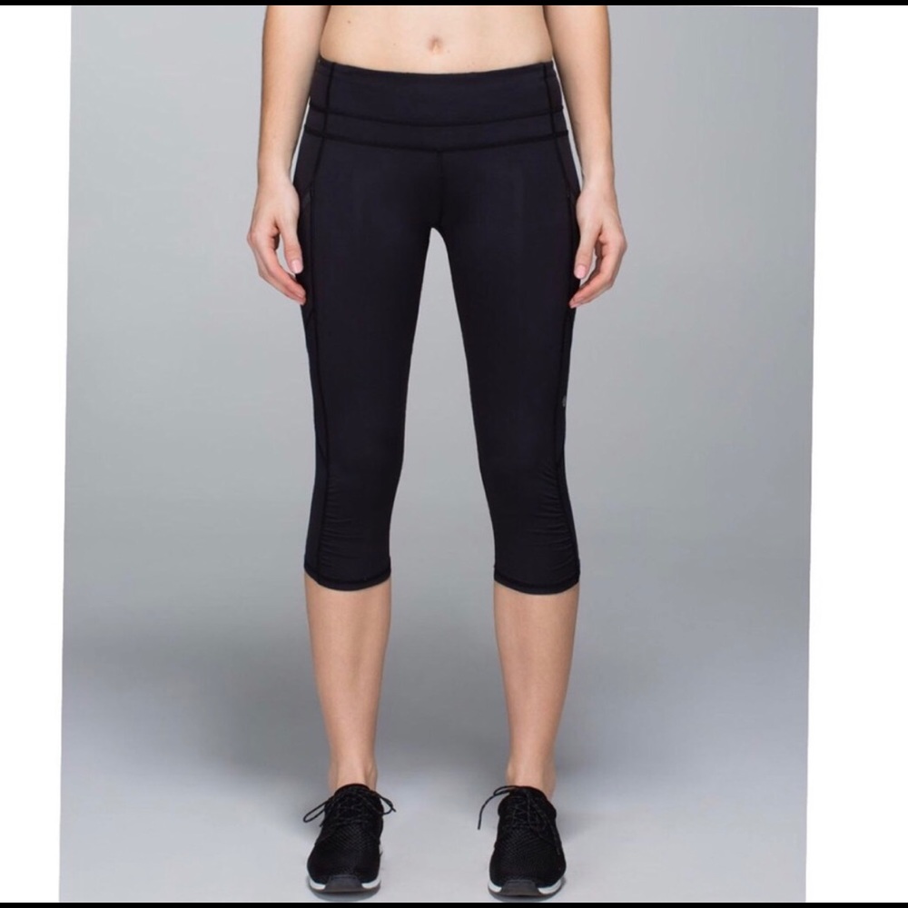Lululemon Run a Marathon Crop II Size 6